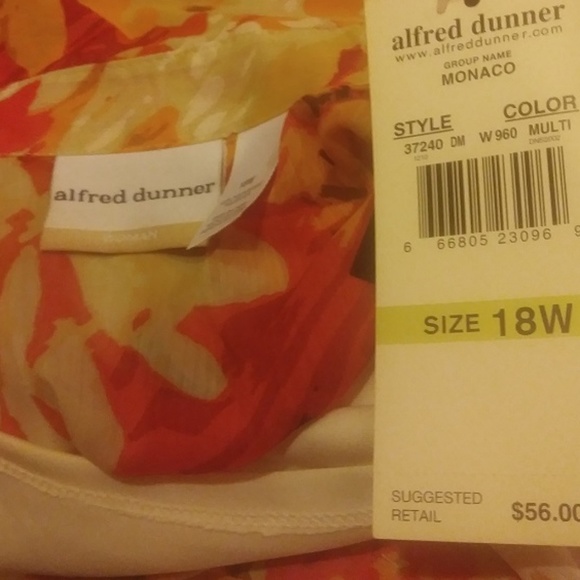 Alfred Dunner Woman Orange Floral 2-N-1 Blouse - Picture 3 of 8